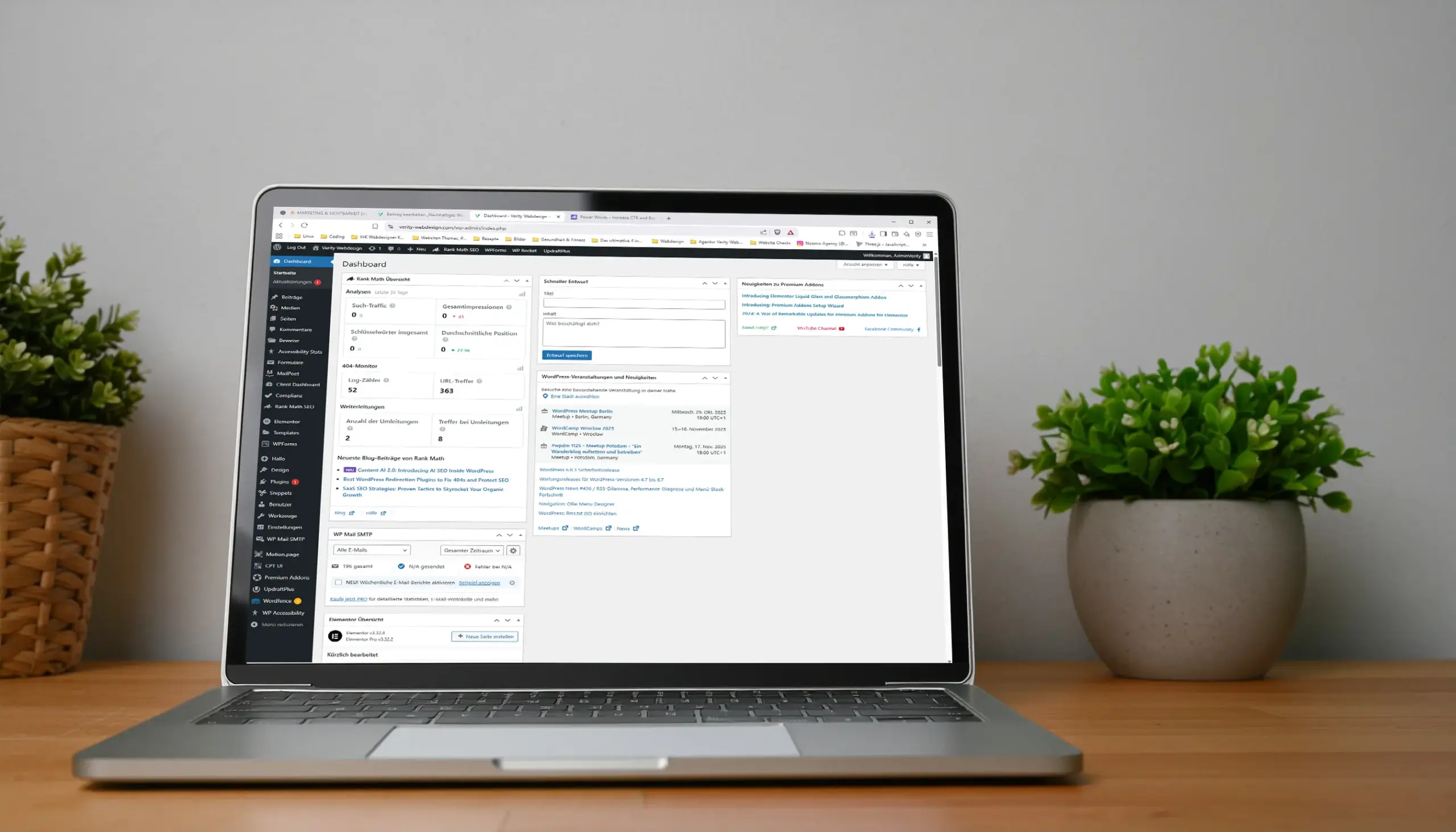 Nachhaltiges Webdesign Kiel – grünes Webdesign Arbeitsplatz mit WordPress Dashboard und Pflanzen